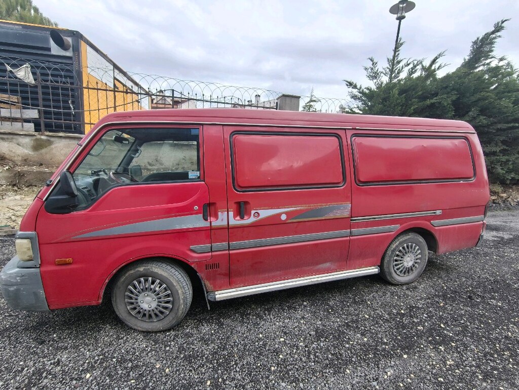 2008 model Mazda e2200 - 6