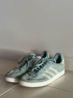 Adias Gazelle 42 numara