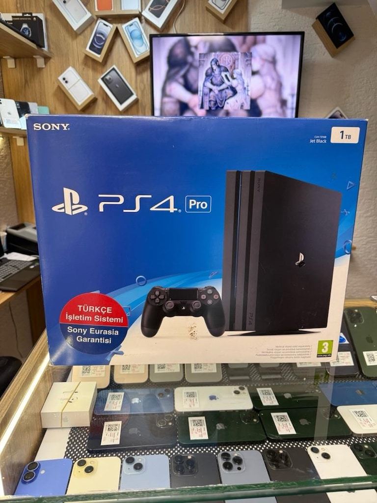 PLAYSTATİON 4 PRO ÇİFT KOL 1 TB