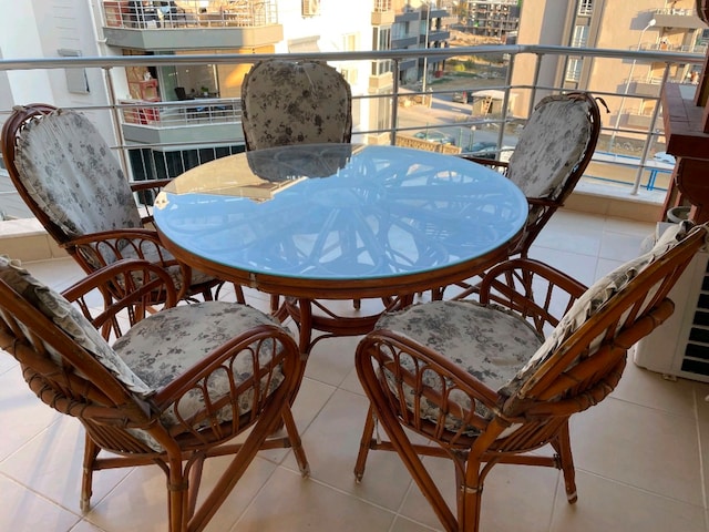 Bambu balkon takımı
