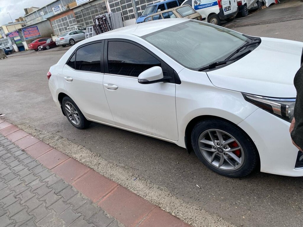 Sahibinden temiz corolla - 2