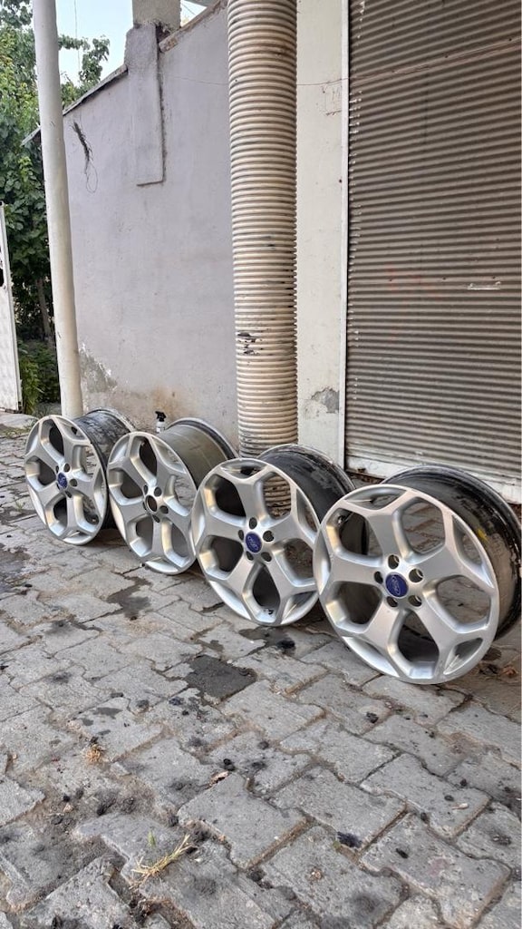 Satlık 18 inç ST Jant Aldım diye ne tek fiyat 13 bin ₺ - 2