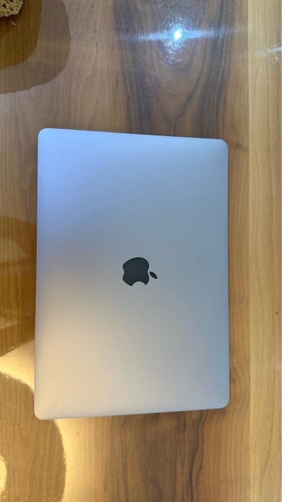 Macbook Pro - 4