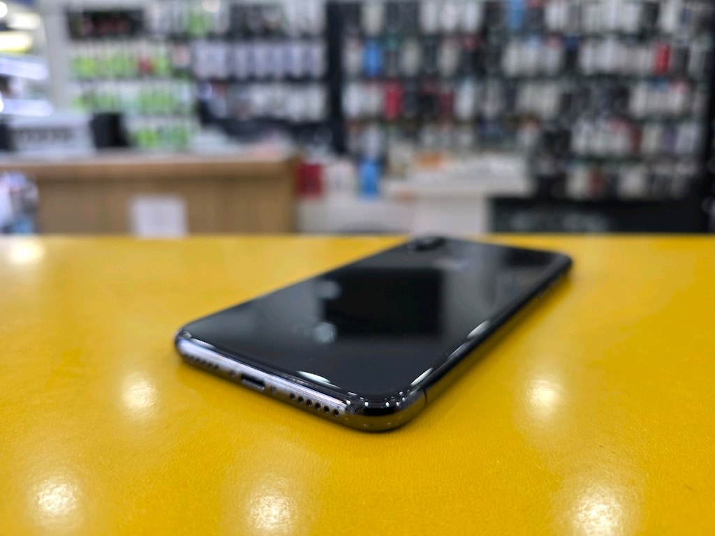 iPhone X 64GB. Tertemiz ve Sorunsuz. Pil:100 - 5