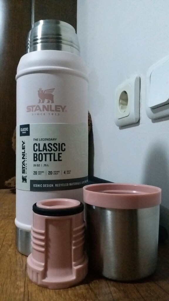 stanley termos 0.75 litre. sıfır - 5