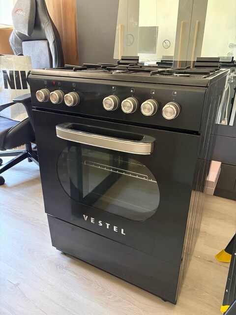 1 Yıllık Vestel retro serisi ocaklı fırın, garantili, sorunsuz