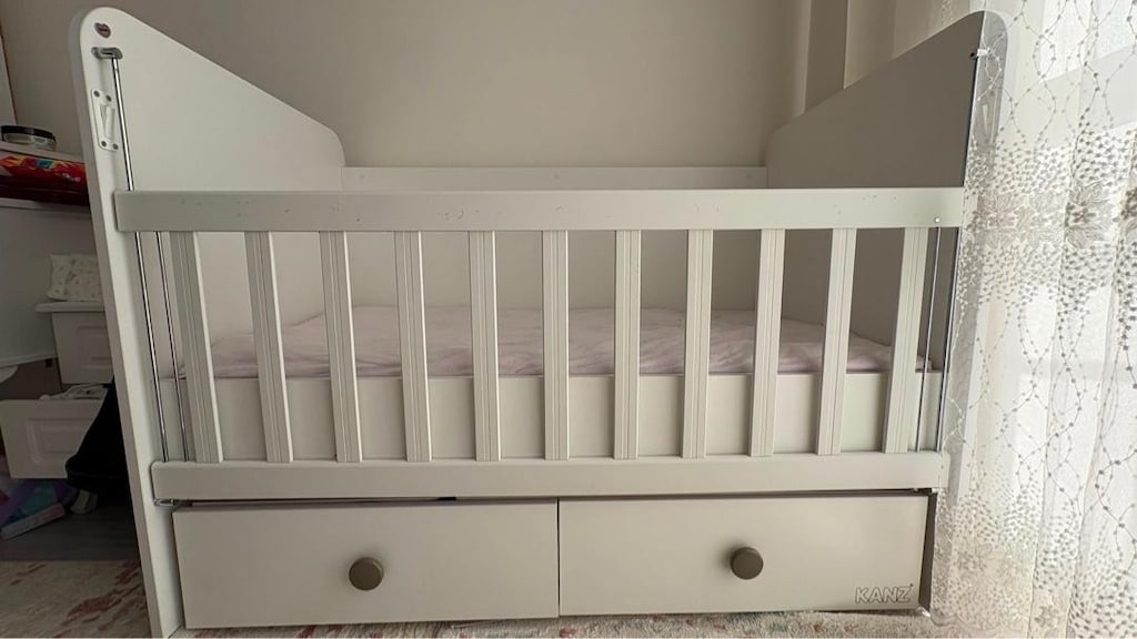 KANZ BEBEK BEŞİK ASANSÖRLÜ KENDİNDEN SALANAN - 2
