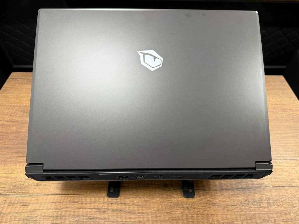 Monster Tulpar T6 i7-13700HX 12GB 1TB RTX5060 16" Gaming Notebook - 4