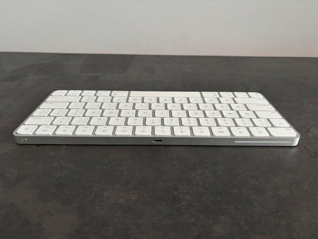 Apple Magic Keyboard - 4