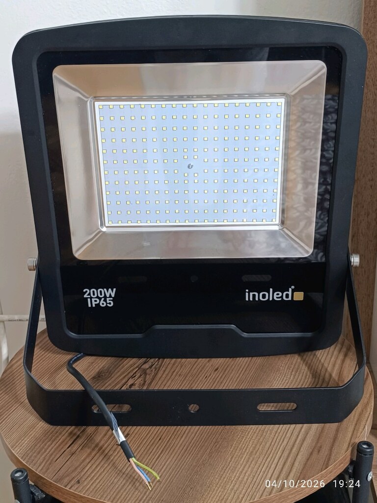 LED PROJEKTÖR - 2