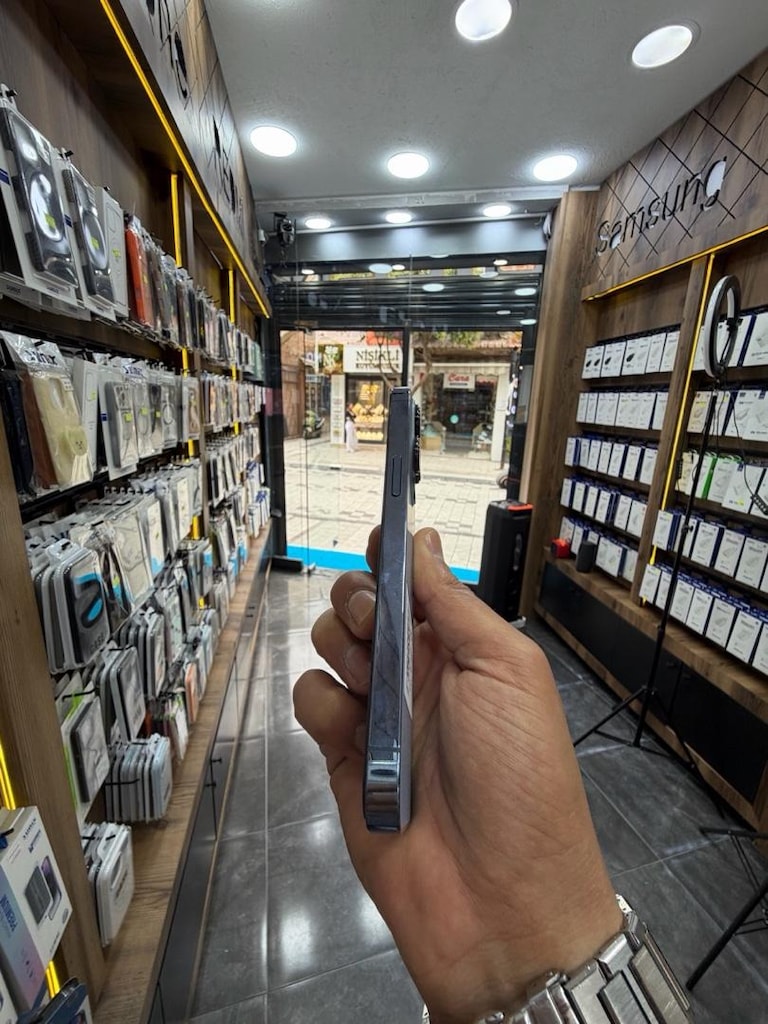 İPHONE 13 PRO - 2