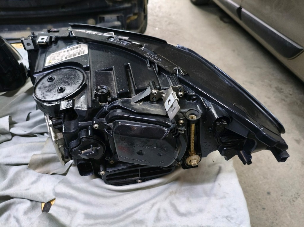 ORİJİNAL BMW F10 LCI FAR TAKIMI 50BİN KM'DEKİ ARAÇTAN SÖKÜLME - 8