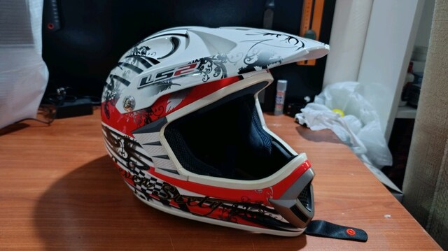 LS2 Cross Kask Satılık