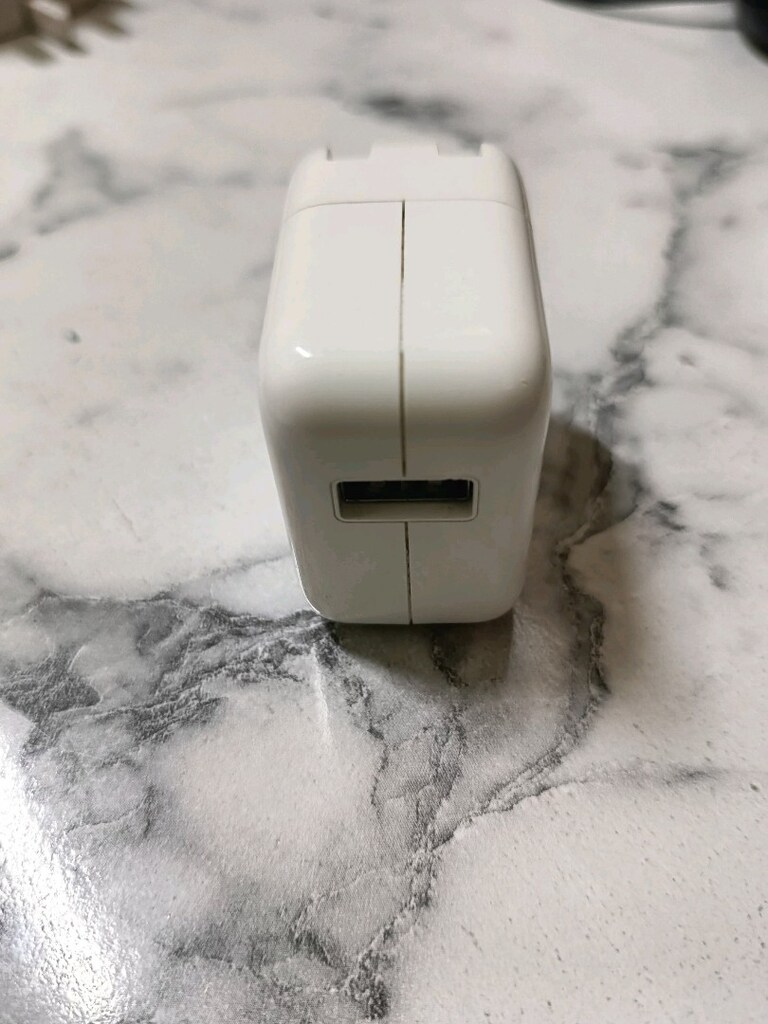 Apple orijinal Şarj aleti ( 10W ) - 2