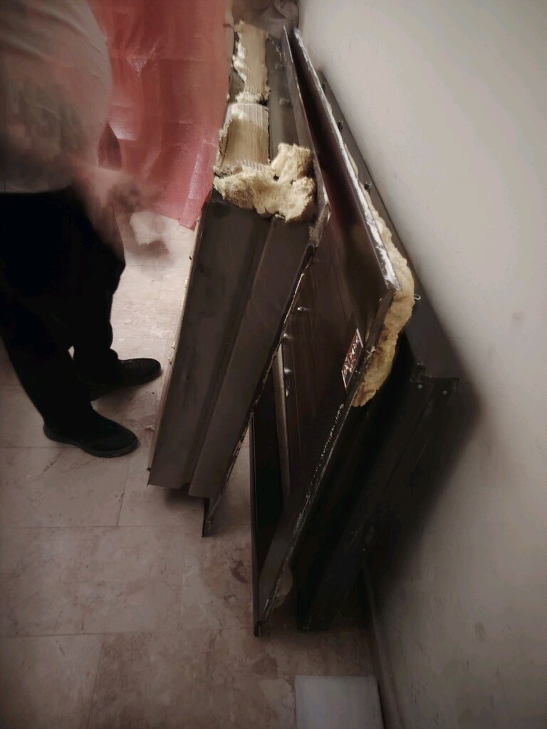 Çelik kapı sıfır ayarında çizik dahi yok kale kilit küpeşteli kasali - 5