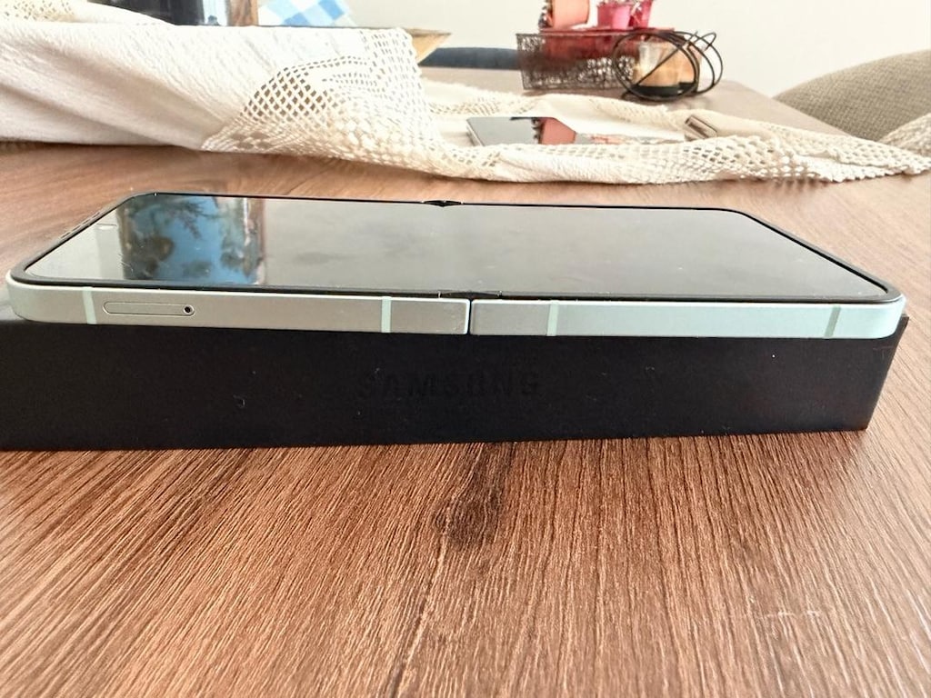 Samsung Z Flip 6 - 512 gb - 5