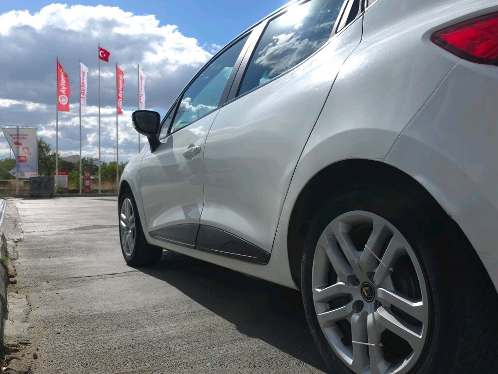2019 model Clio 1,5 Dci - 12