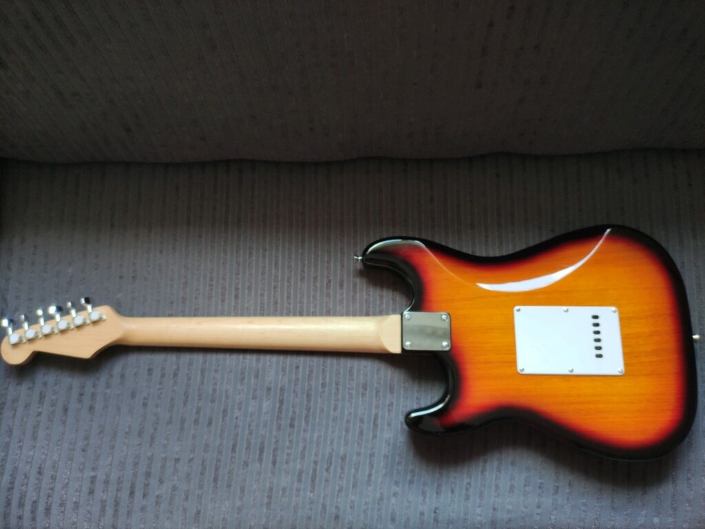 (FENDER TONLU)Tertemiz Sıfır 3 Single Sunburst Rosewood Stratocaster - 4