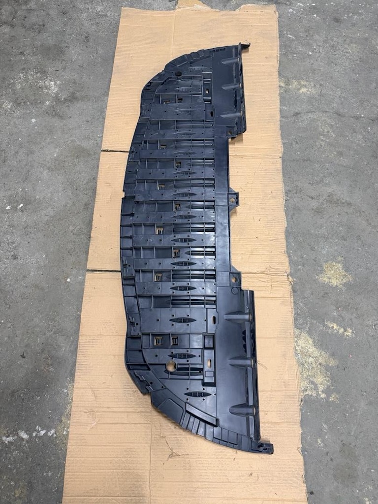 Fluence Ön Tampon Alt Muhafazası Bakaliti (2013-2016) 622359780R - 2