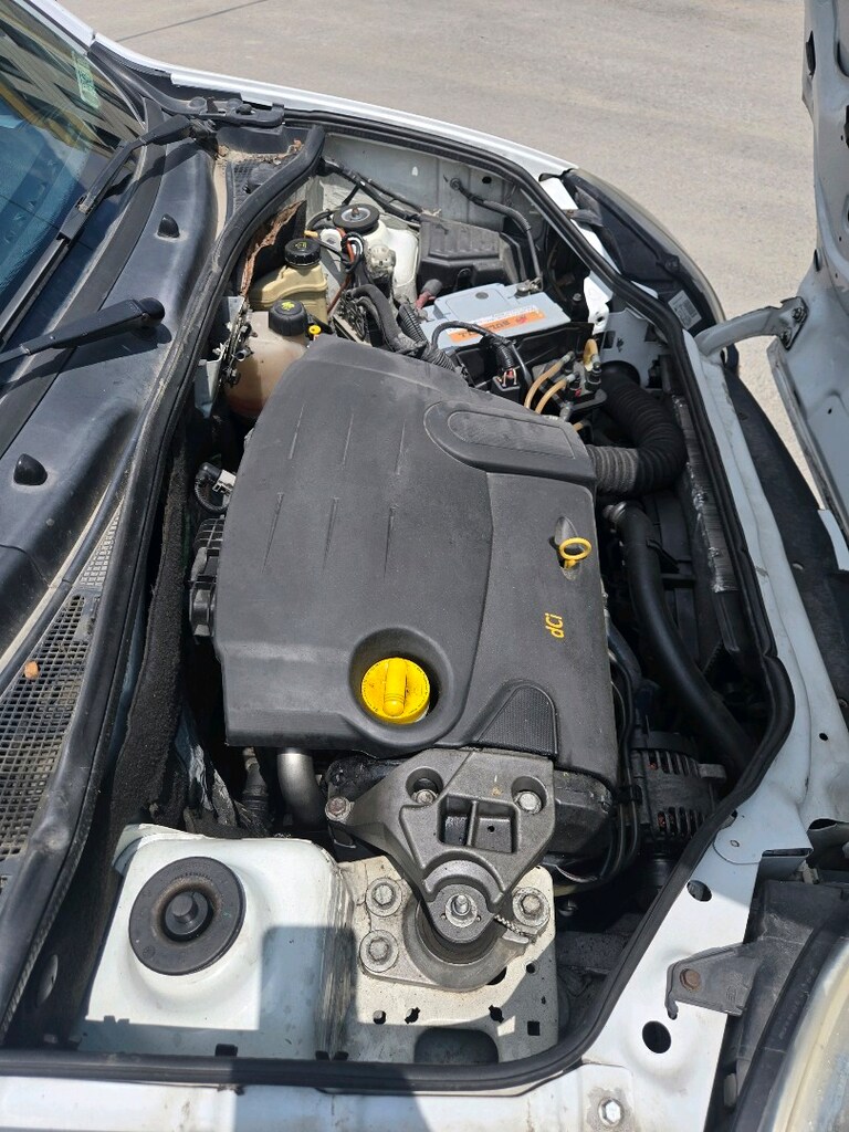 2010 KANGO 1.5 DİZEL MOTOR MEKANİK SIFIR 2+2KOLTUKLU CAMLI - 14