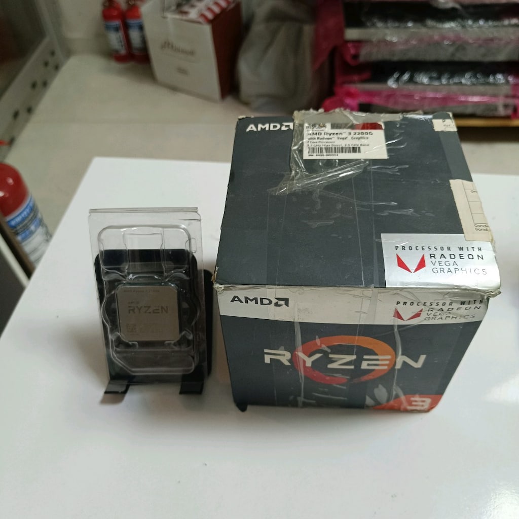 AMD RYZEN 3 2200 G APU TRAY KUTULU İŞLEMCİ - 3