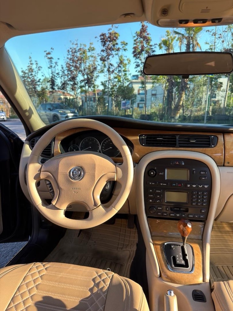 JAGUAR X-TYPE 2.5 V6 4WD GÜÇLÜ MOTOR PRESTİJLİ SÜRÜŞ - 14
