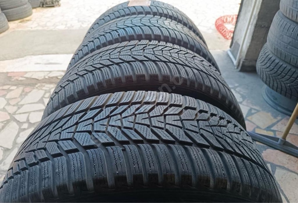 235/50/19 Hankook kış - 4