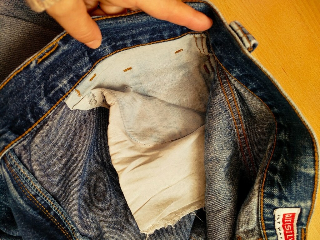 Vintage yeni gibi sayılı giyilmiş Quiksilver marka pantolon. Bel 42 cm - 10