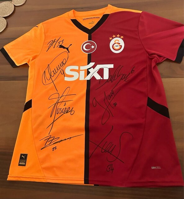 İmzalı Galatasaray Forma