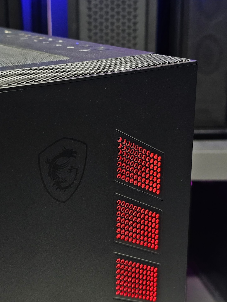 Ryzen 9 3900X - RTX 4060 8GB - 32GB RAM -1TB M.2 SSD - 2