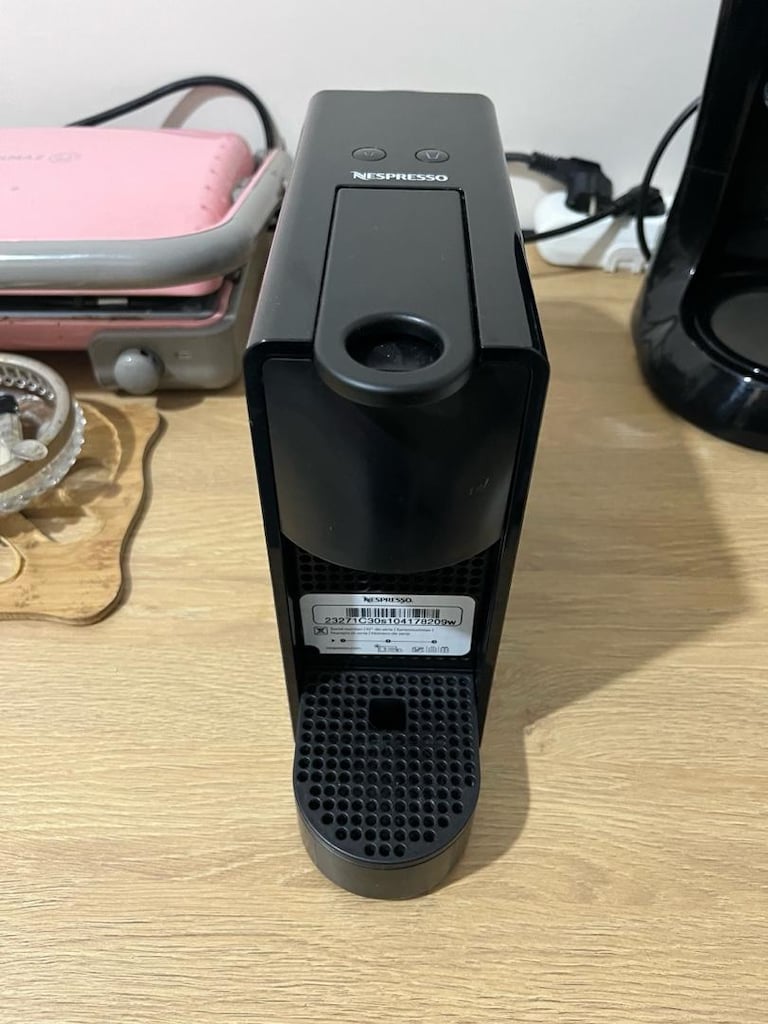Nespresso Essenza Mini C30+Aeroccino 3-Kutulu Z(1-3Kez Kullanılmış) - 2