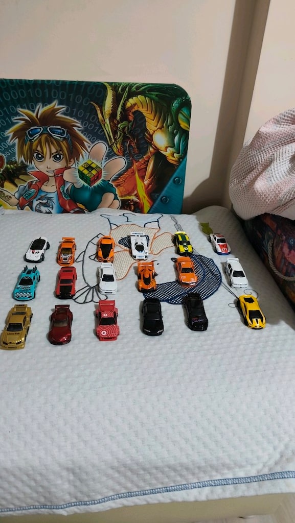 HOT WHEELS AÇIK VE KAPALI MODELLER AÇIKLAMAYI OKUU - 5
