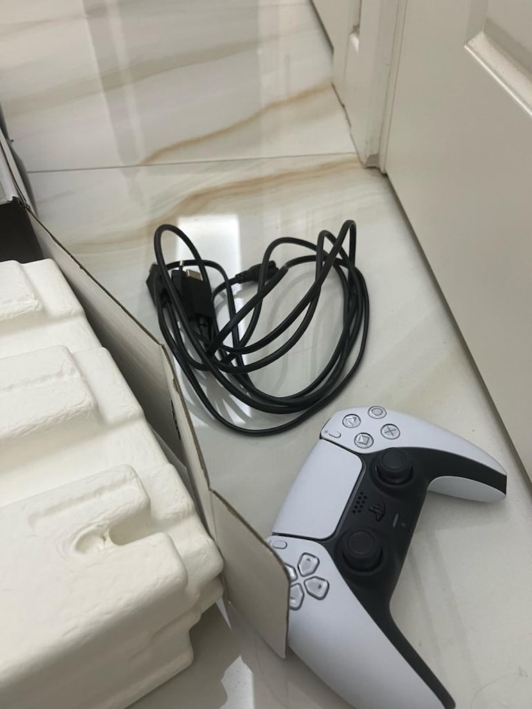 Sony Play Station 5 Slim 1TB + Yedek Konsol - 5