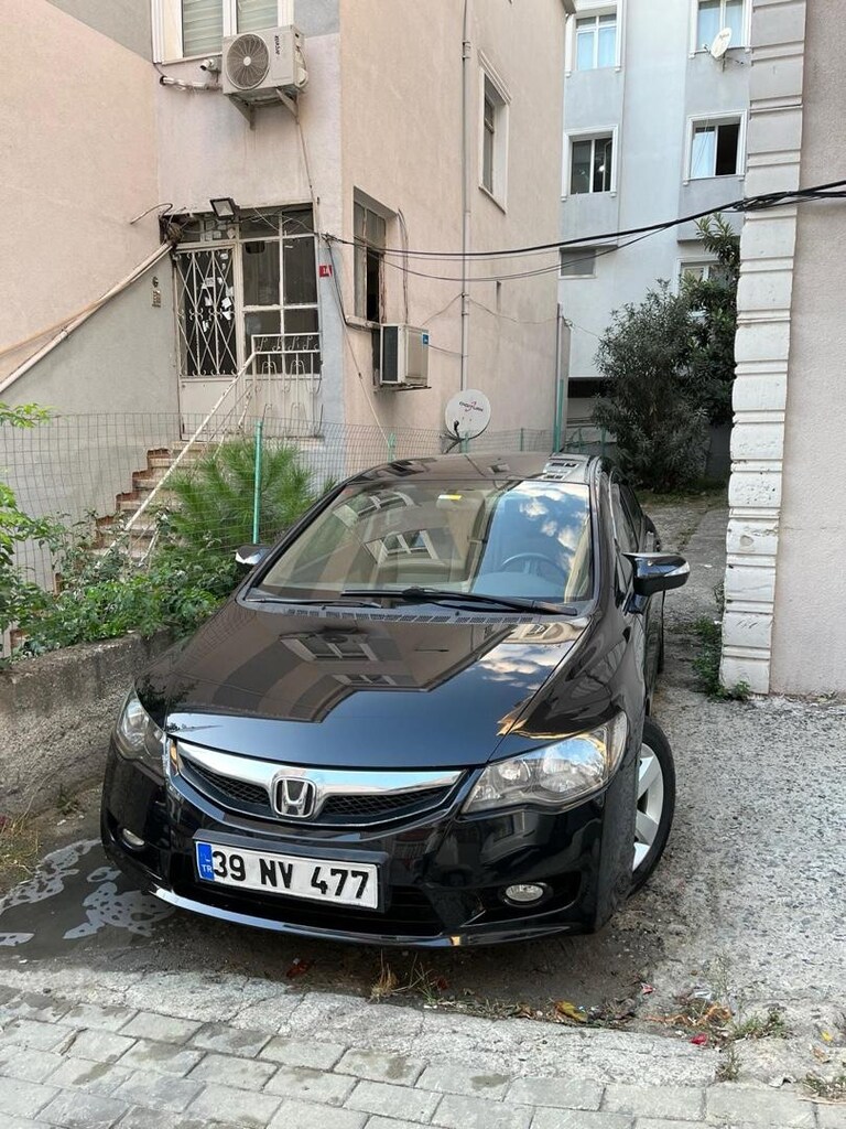 HONDA CIVIC - 6