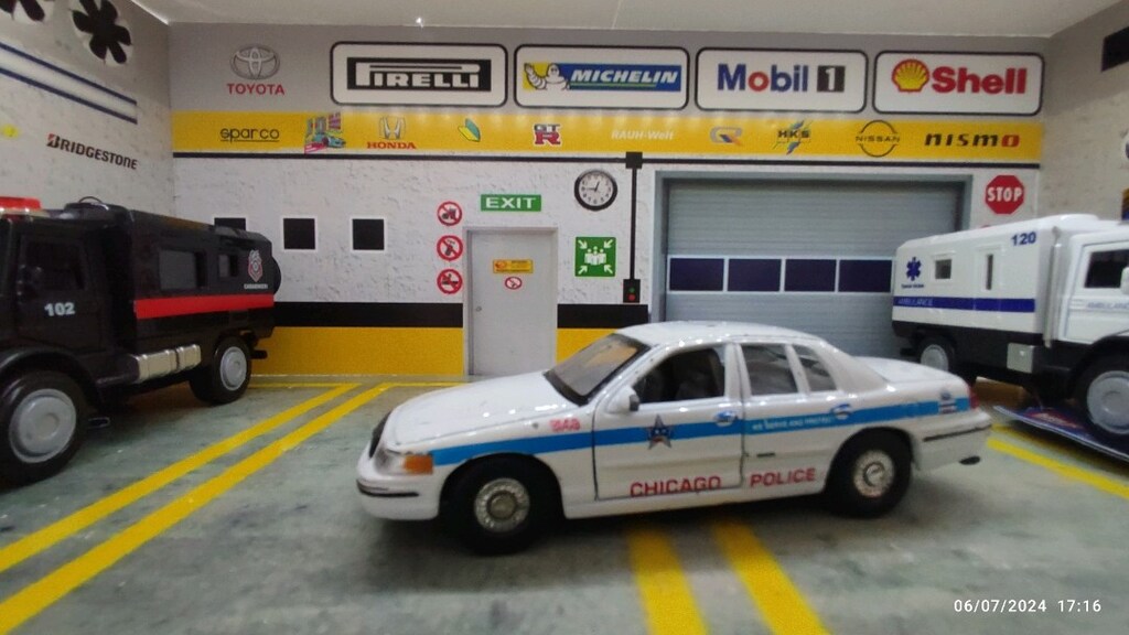Ford Victoria polis arabası modeli metal diecast oyuncak araba - 2