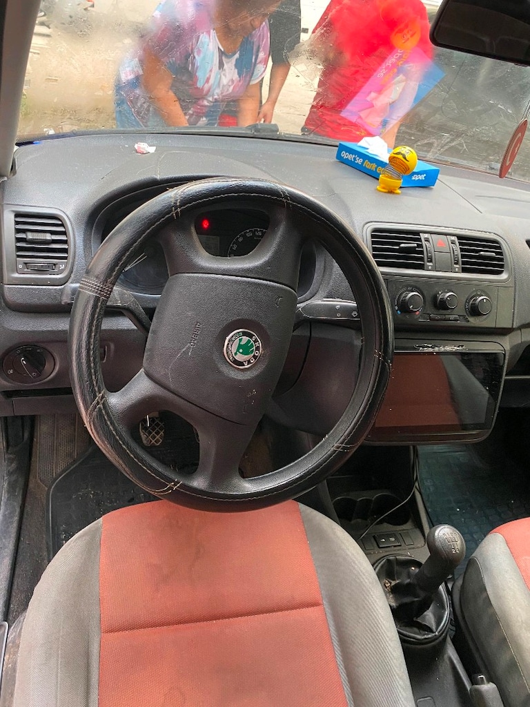2009 model temiz roomster orjinal km - 3