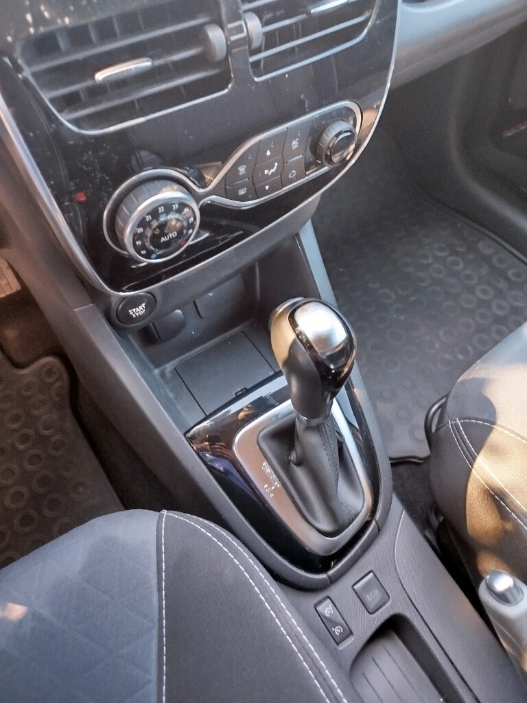 Renault clio sw - 7