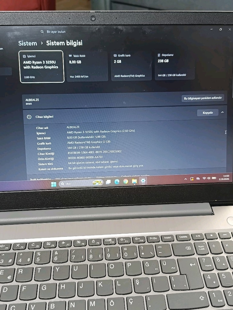 Lenovo IdeaPad 3 15ADA05 Ryzen 3 3250U 8GB 256GB SSD - 2