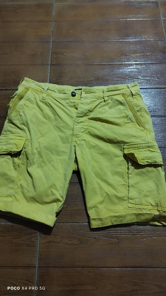 #Blauer USA ithal marka şık bermuda pantolon .Eni 40 Boyu 48 .