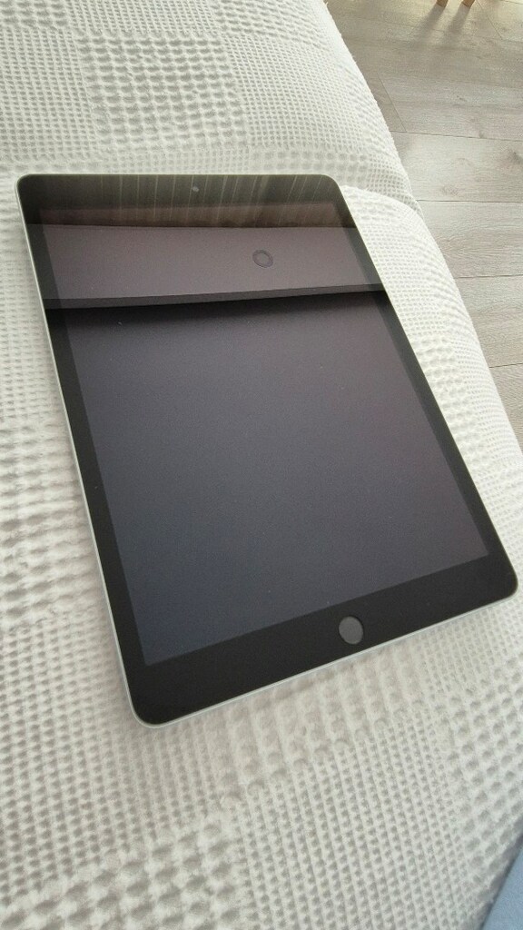 iPad 9. Nesil 64GB Wifi Gümüş Hatasız Çiziksiz - 4