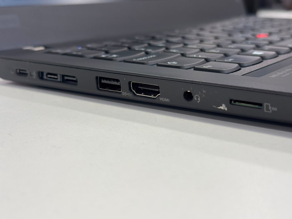 Lenovo Thinkpad T14 İ5 11.Gen 16Gb Ram 512Gb M.2 14" FHD Laptop - 4