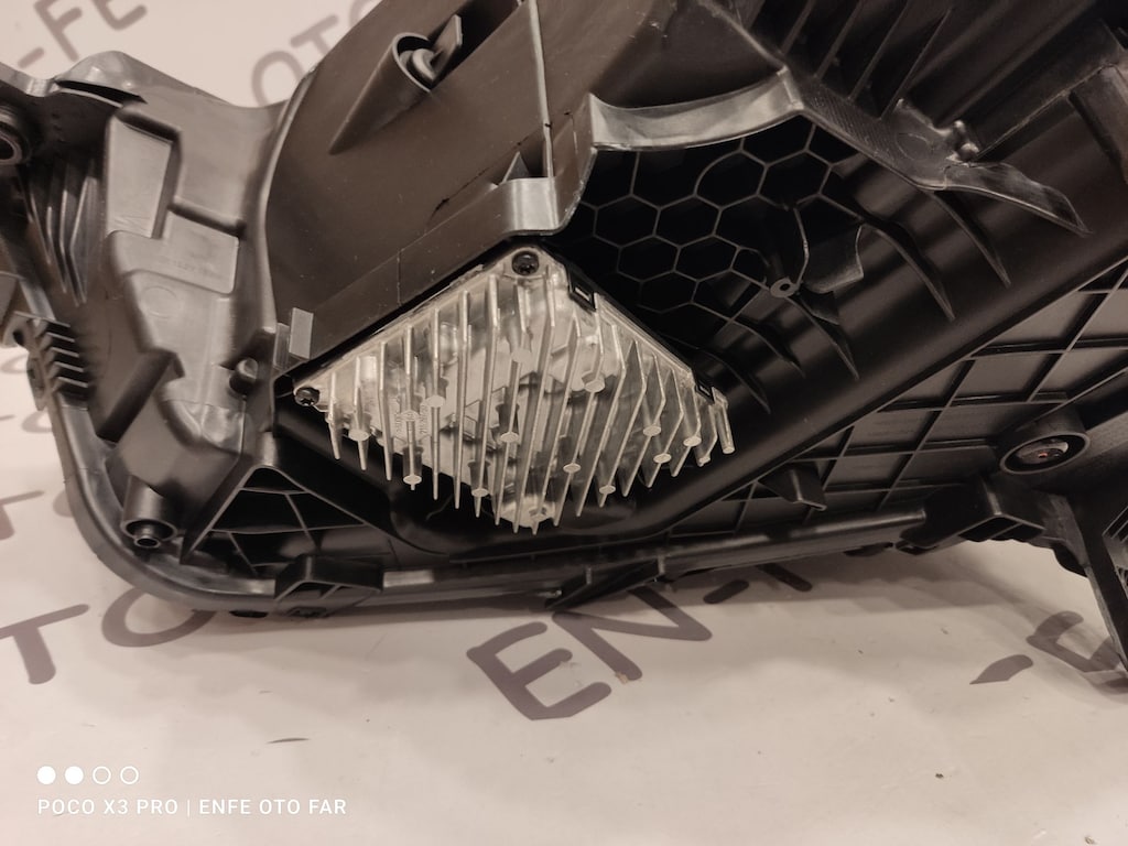 AUDİ Q3 SOL LED FAR SIFIR 2019 2020 2021 2022 2023 - 8