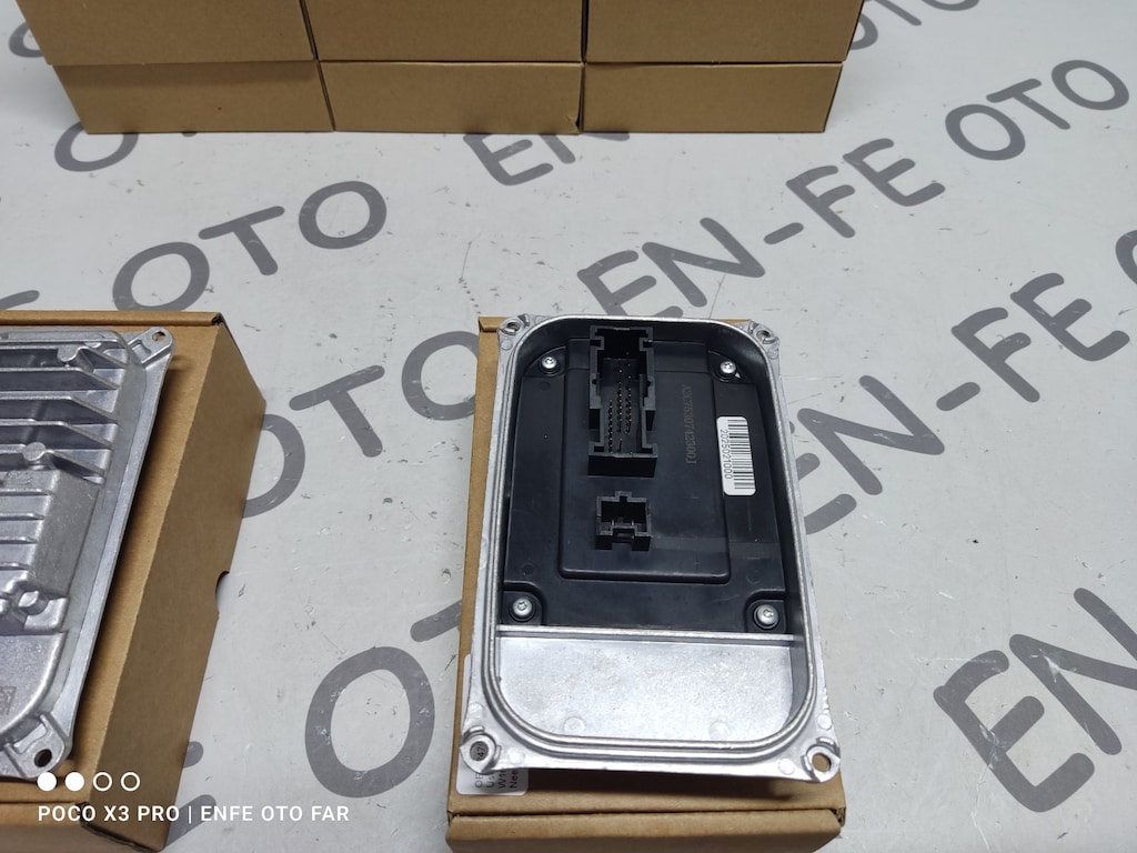 MERCEDES W253 C253 GLC LED FAR BEYNİ A2479004104 - 4
