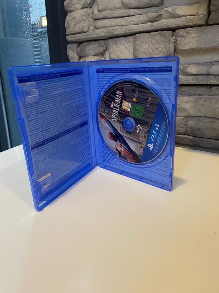 PS4 spiderman oyunu - 2