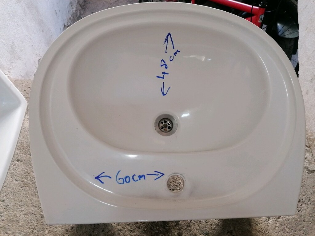Lavabo tașı boyları duvara gelen tarafın boyu 50cm dir. eni 40 cm dir. - 13