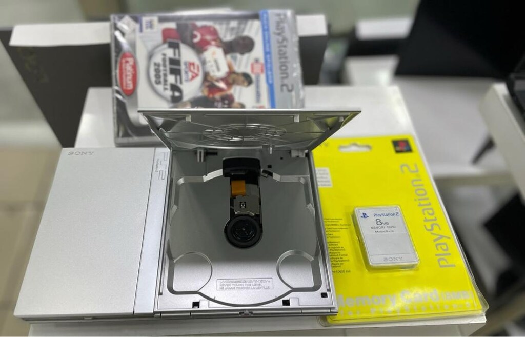 PLAYSTATİON 2 SLİM YANINDA SIFIR KAPALI KUTU 8 MB MEMORY KART SIFIR - 4
