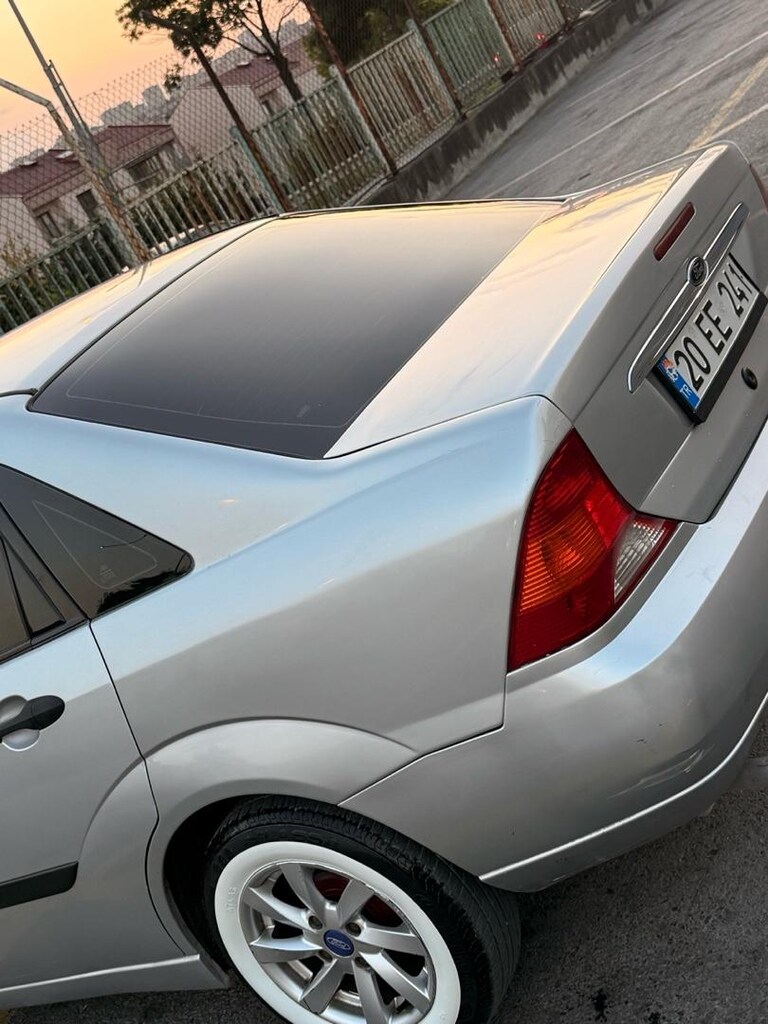 sahibinden temiz otomatik aile arabası - 12
