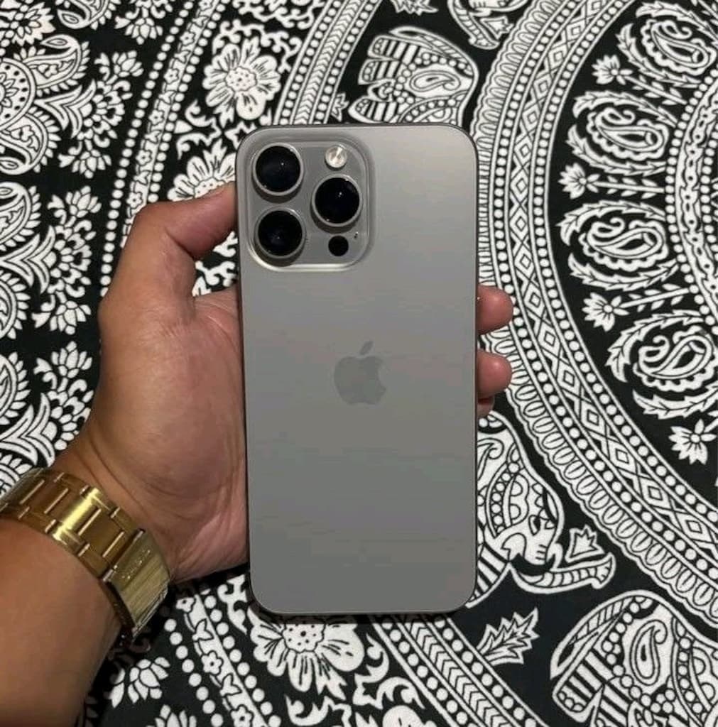 15 PROMAX 256 GB
