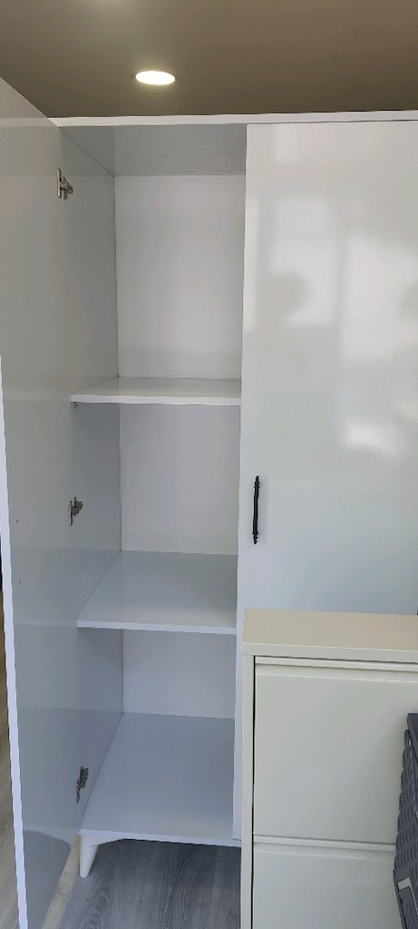 yüklük dolap 9900 - 2