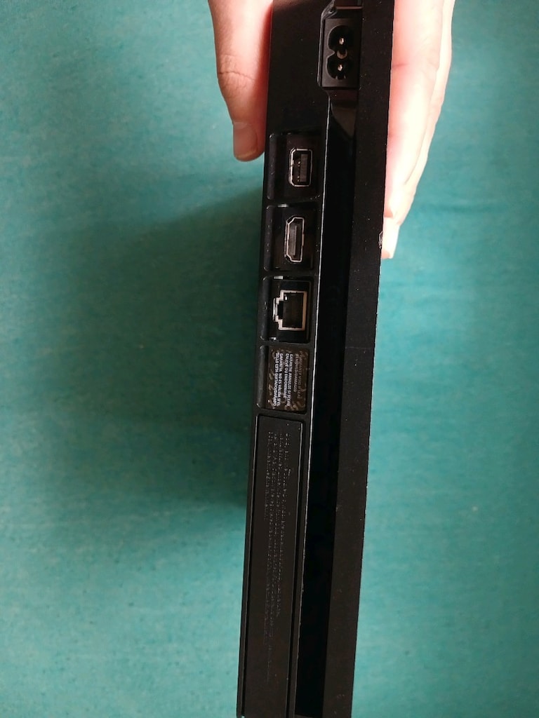 PS4 Slim CUH-2216A + Oyuncu Monitörü + 3 Kol | 14.000 TL - 5